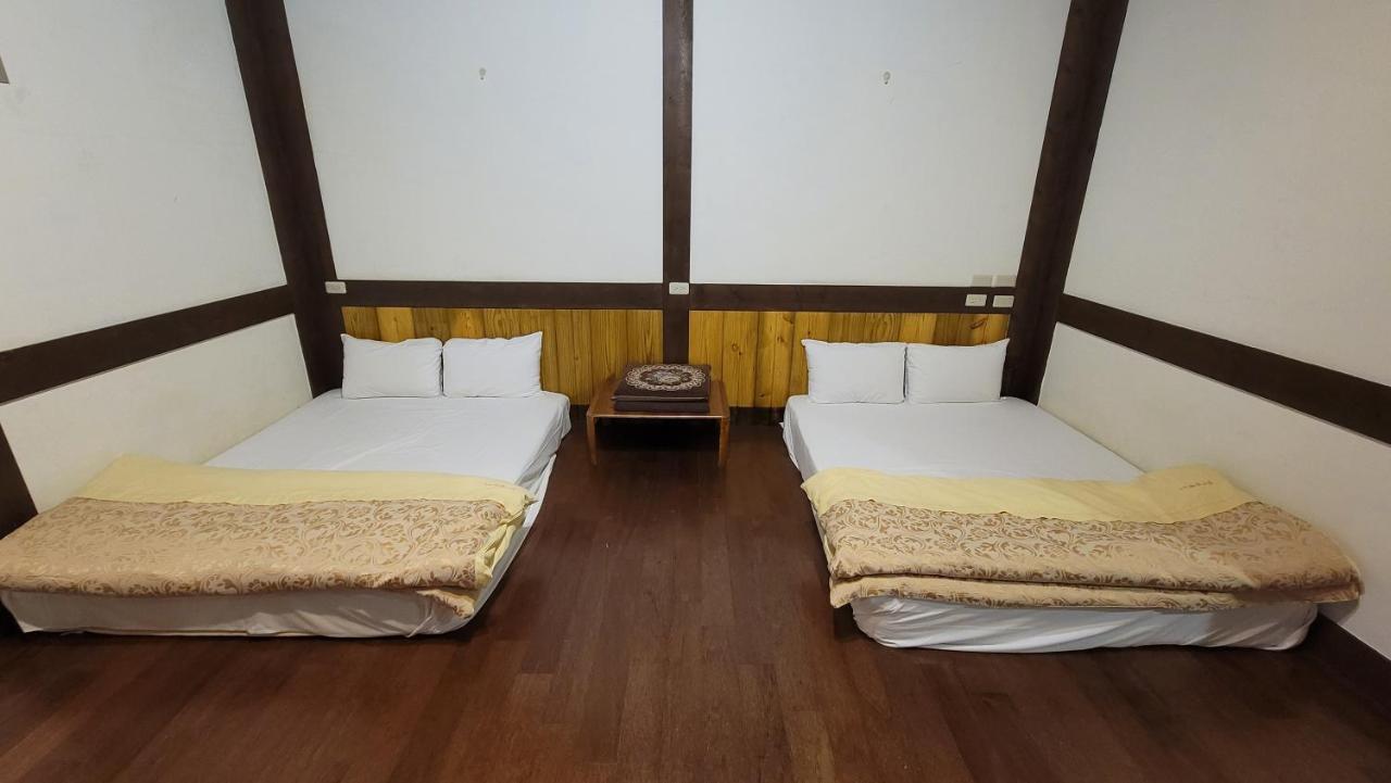 Maple Leave Holiday Villa Ренай Экстерьер фото